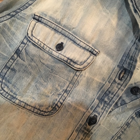 American Eagle Outfitters Washed-Out  Denim Shirt - Picture 4 of 6